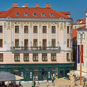 royal-piazza.splithotels.org/
